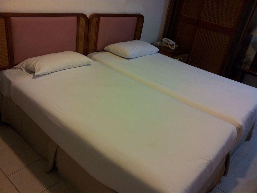 Harbour Hotel 3*